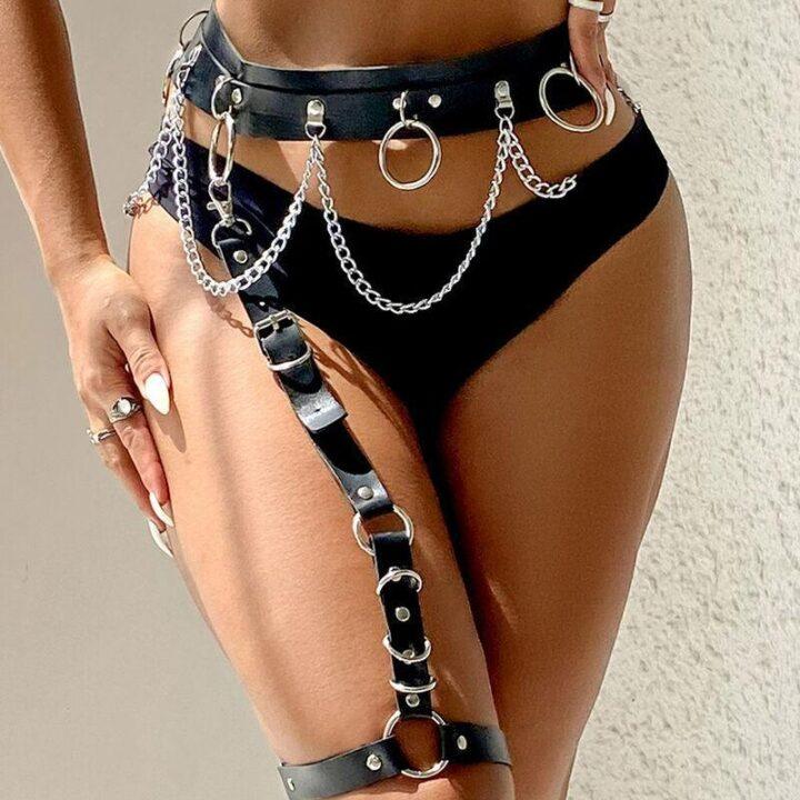 SUBBLIME - BELT AND GARTER HARNESS WITH RINGS AND CHAINDETAIL ONE SIZE