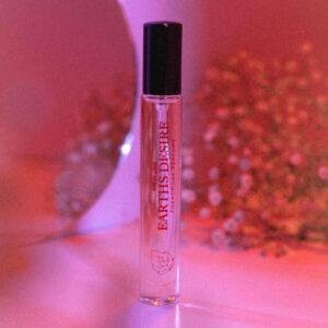EYE-OF-LOVE-EYE-OF-LOVE-BLOOM-MALE-SATIVA-PARFUM-EARTHS-DESIRE-10-ML-1